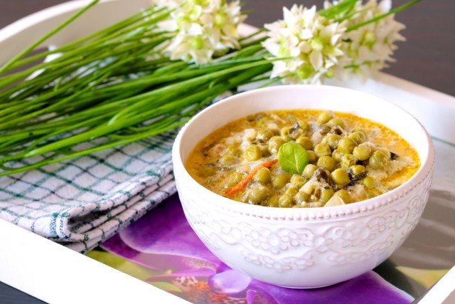 pikant zelena juha od špinata graška i jalapeno paprika darkova web kuharica