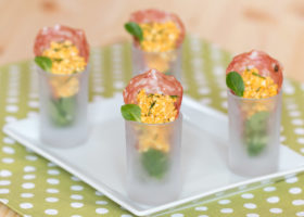 Jestivi shooters od jaja i čajne salame