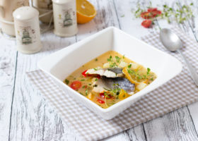 Riblja juha od pečenog brancina