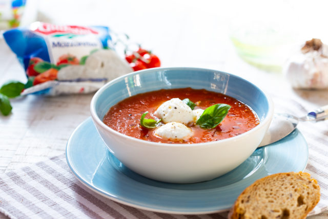Caprese juha s galbani mozzarellom Darkova Web Kuharica-2