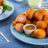 Mini corn dogs od kranjskih kobasica