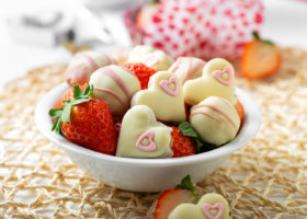 Čokoladna srca s jagodama