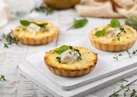 Mini tart s dimljenom oradom